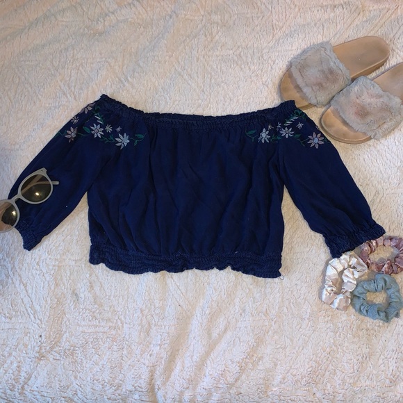 TJ Maxx crop top, navy blue, off the shoulder. - Picture 1 of 1